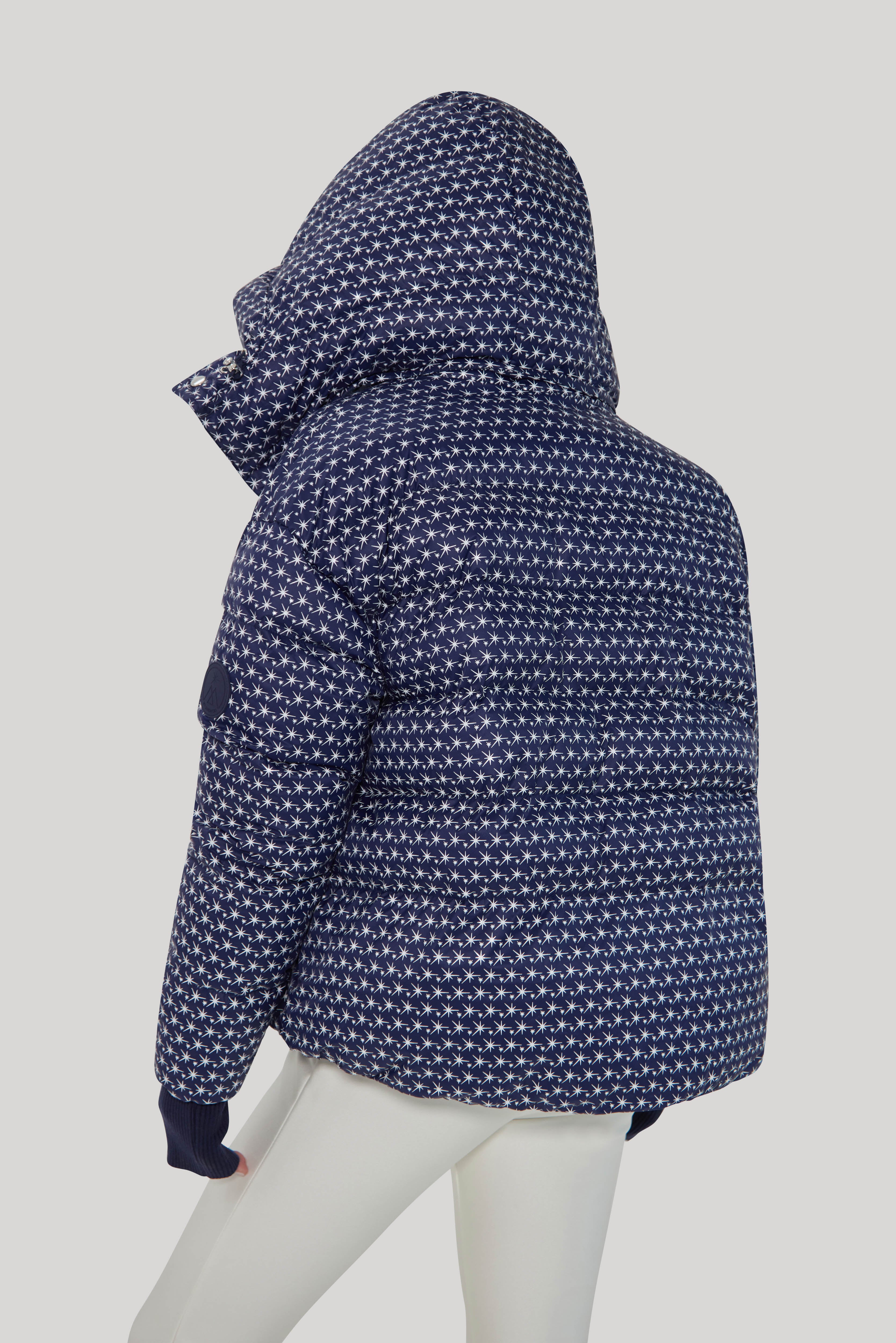 Apricity Ski Jacket Navy White – My Sunday Ski - Main Image