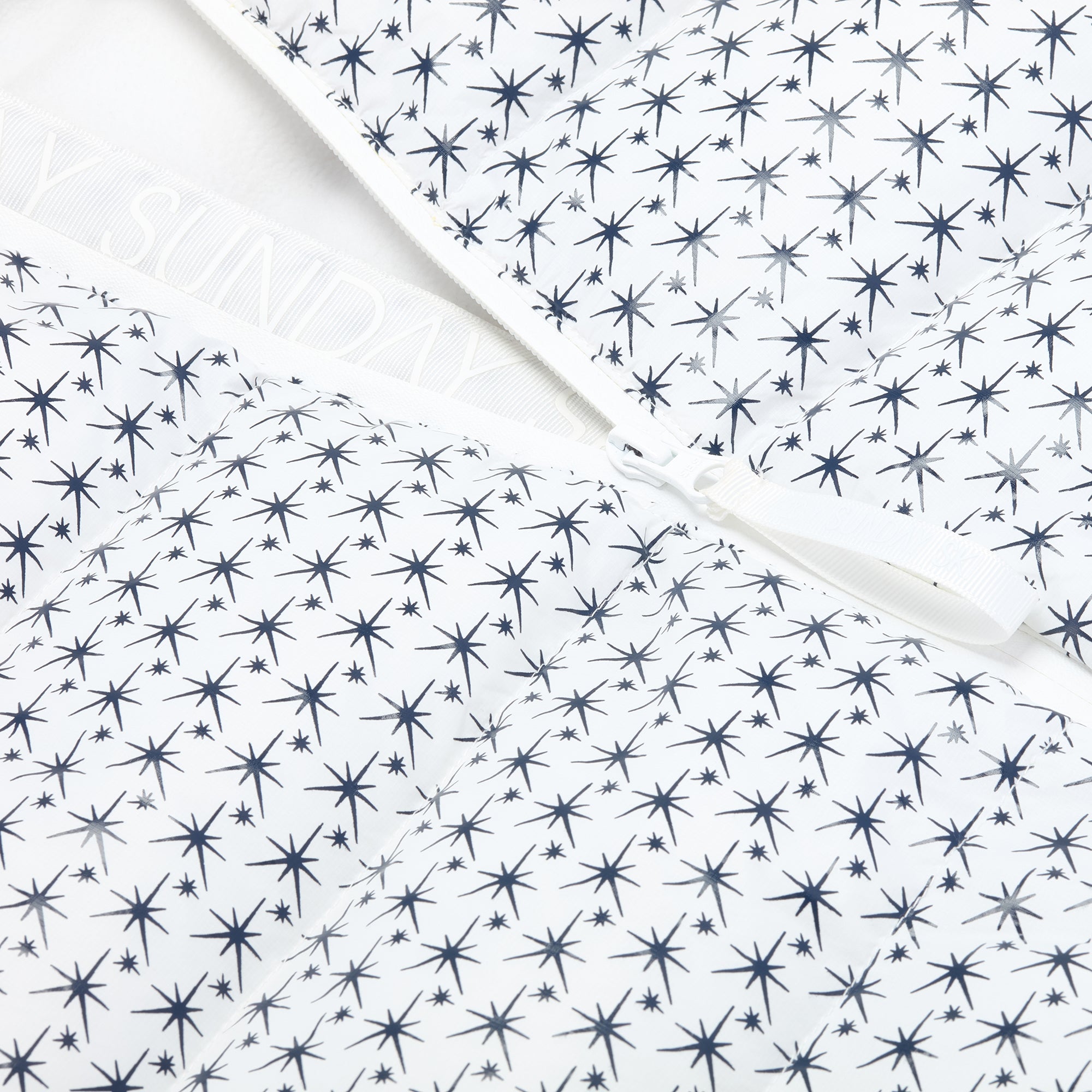 Apricity Ski Jacket - White / Navy