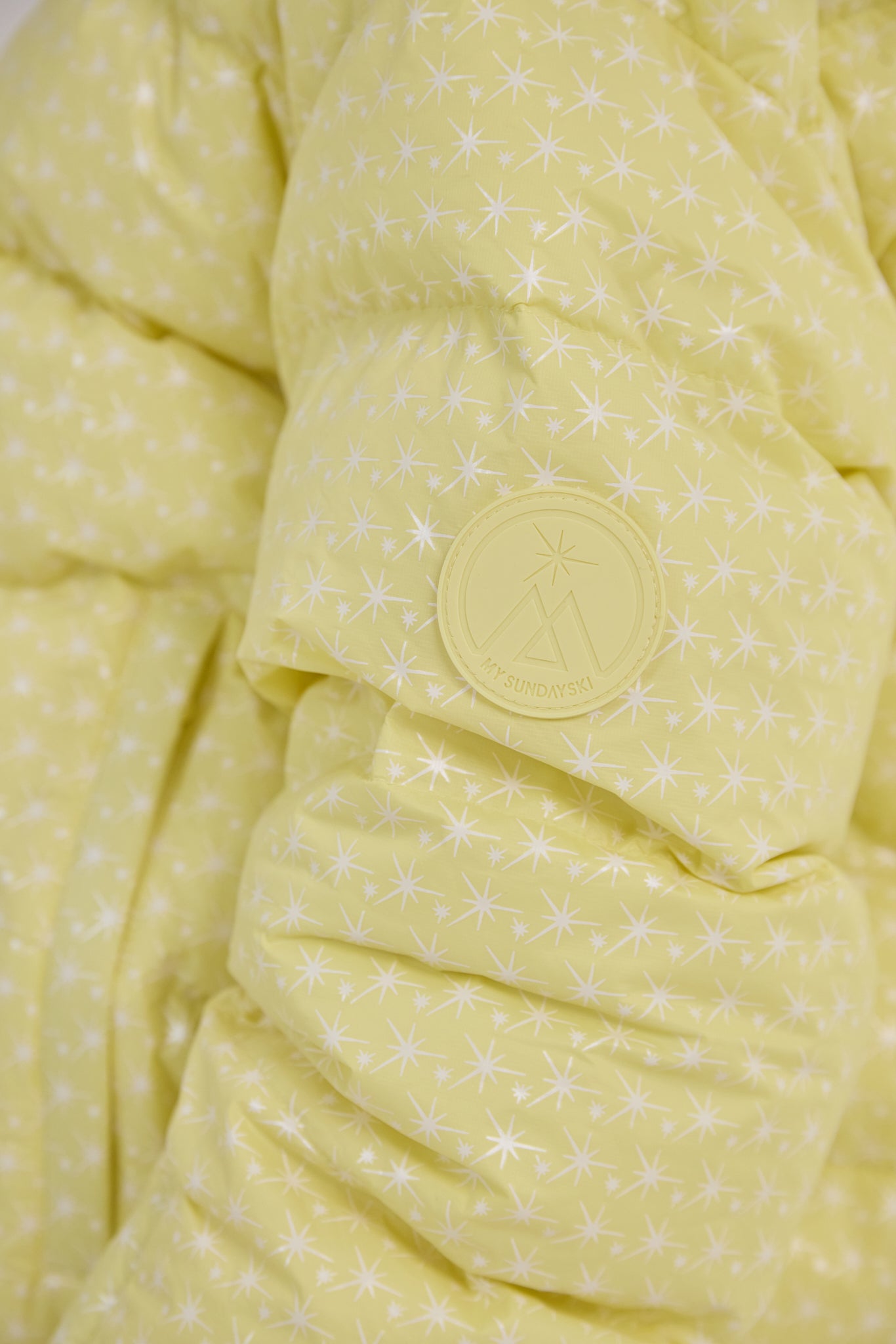 Apricity Ski Jacket - Yellow / White