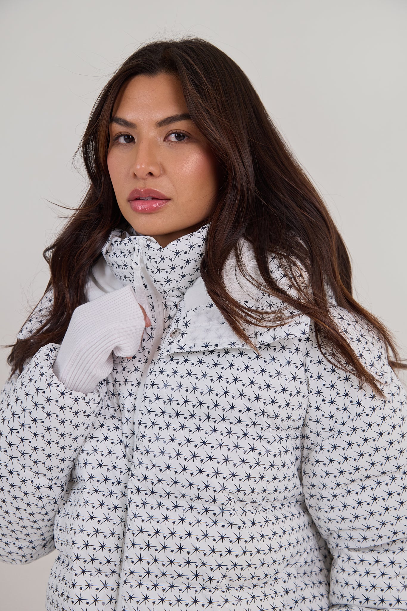 Apricity Ski Jacket - White / Navy