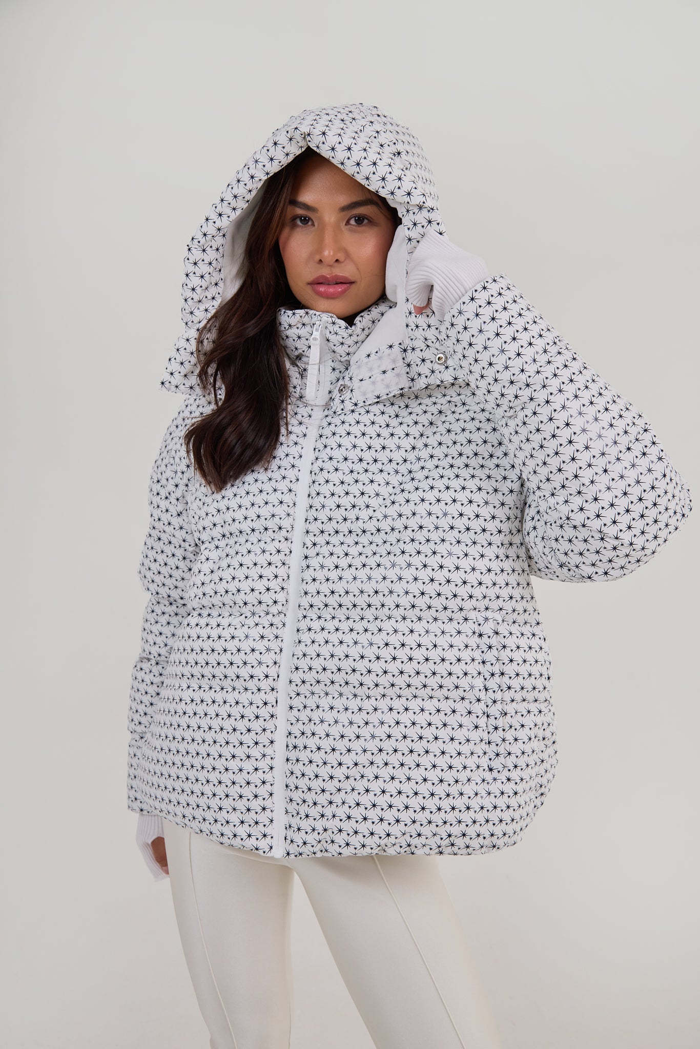 Apricity Ski Jacket - White / Navy