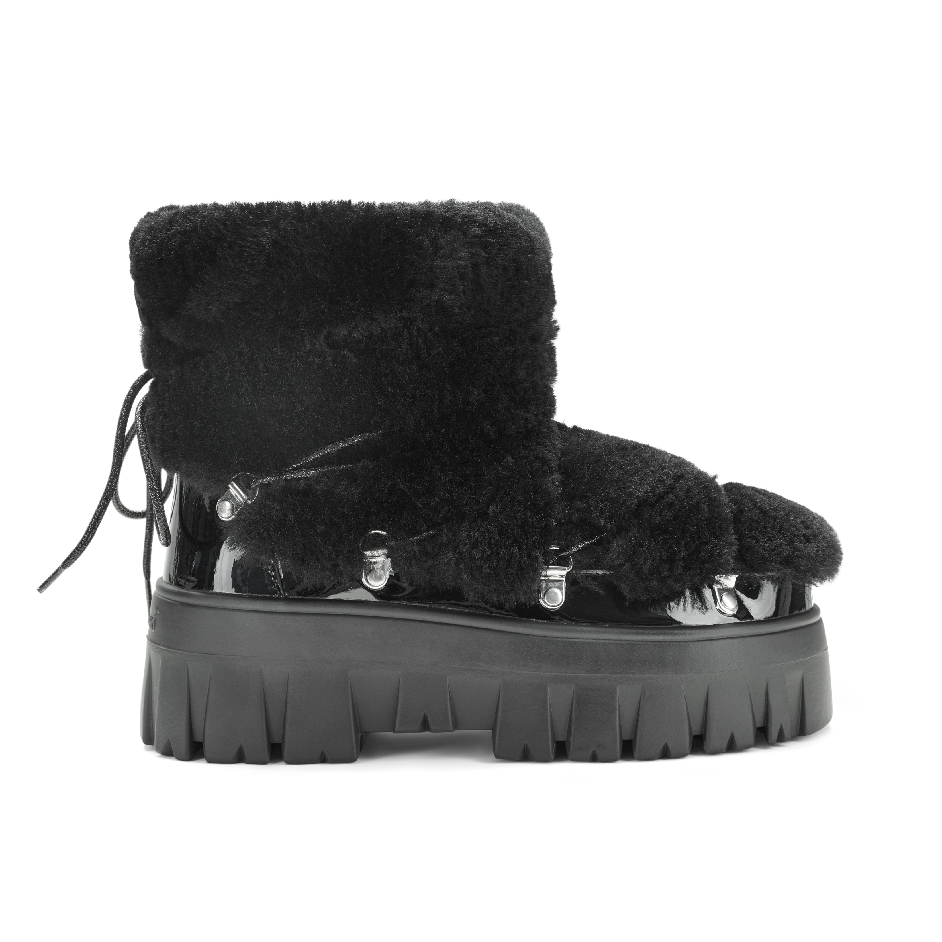 Lug Tread Shearling Snow Boots - Black