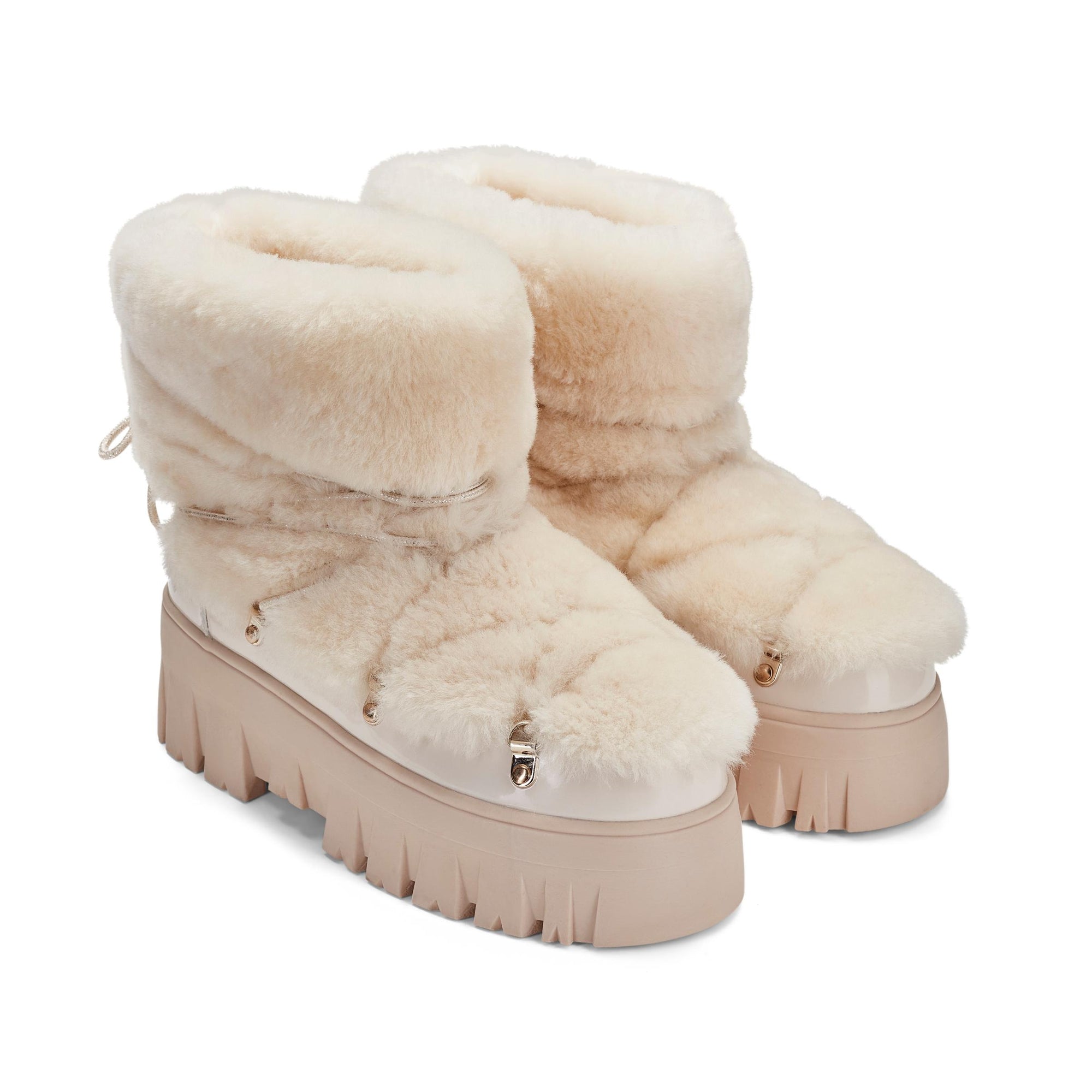 Lug Tread Shearling Snow Boots - Short Cream